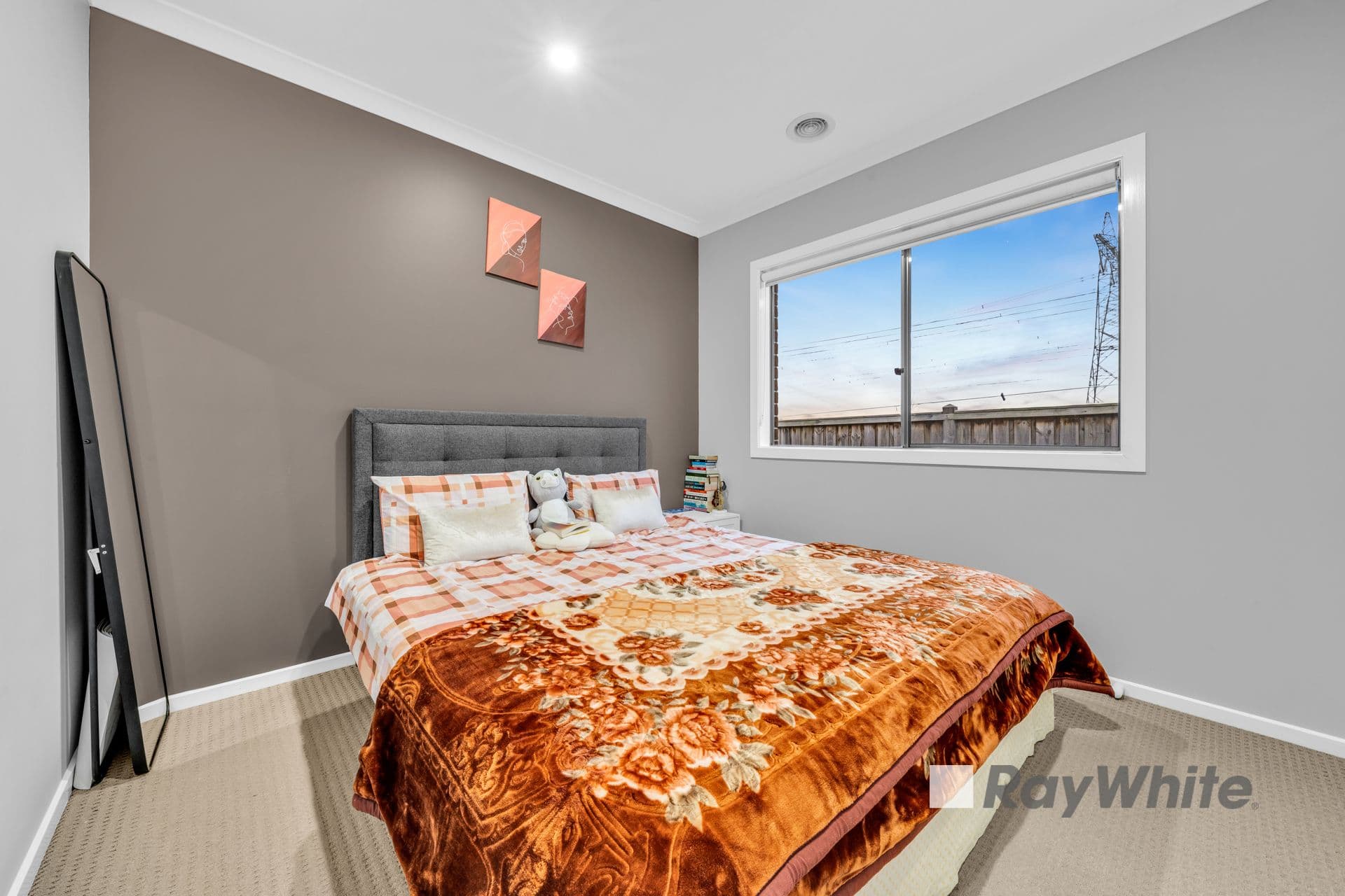 28 Carpathian Drive, Clyde North VIC 3978, Clyde North - Thumbnail 7