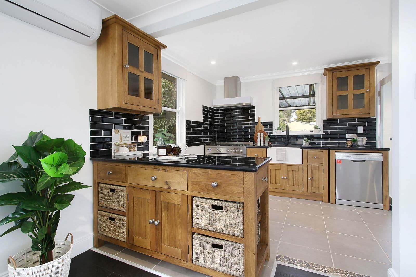 1056 Calimo Street, North Albury NSW 2640, North Albury - Image 1