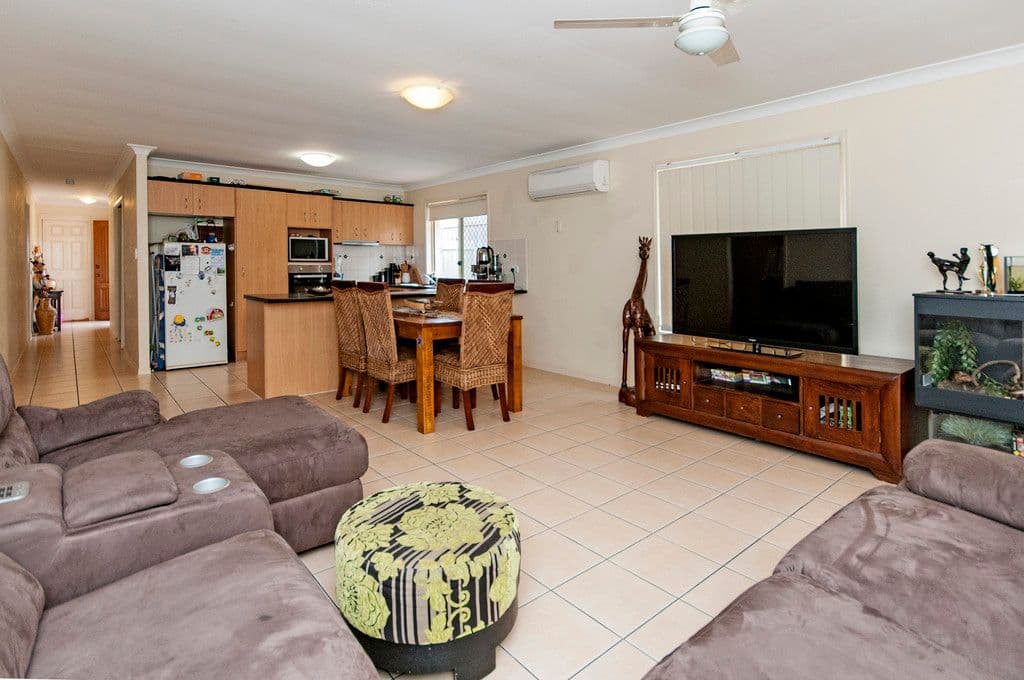 20 HANNAM Crescent, FOREST LAKE QLD 4078, Forest Lake - Thumbnail 4
