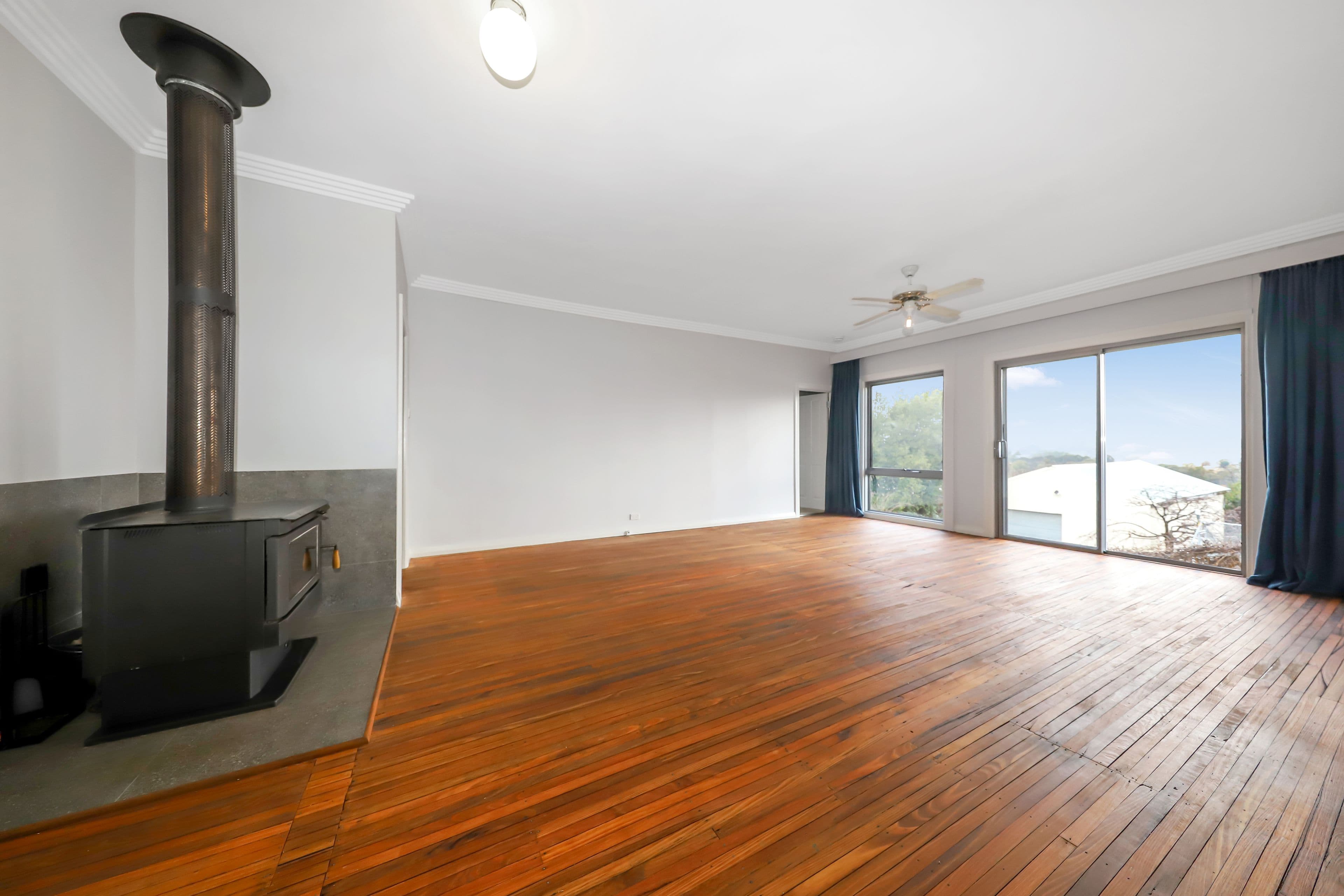 23 Sunnyside Avenue, Batlow NSW 2730, Batlow - Thumbnail 2