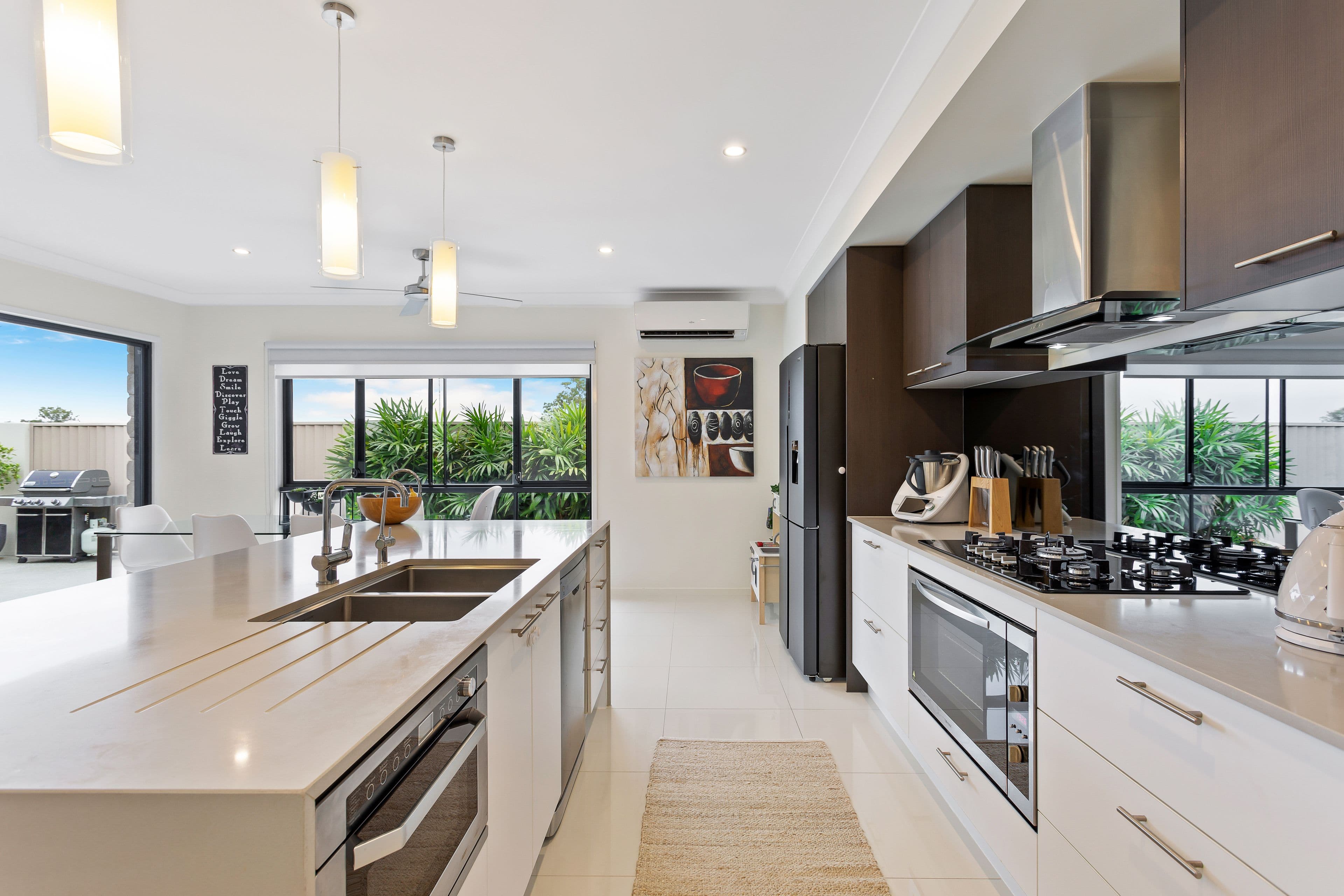 2 Edmund Court, Warner QLD 4500, Warner - Thumbnail 2