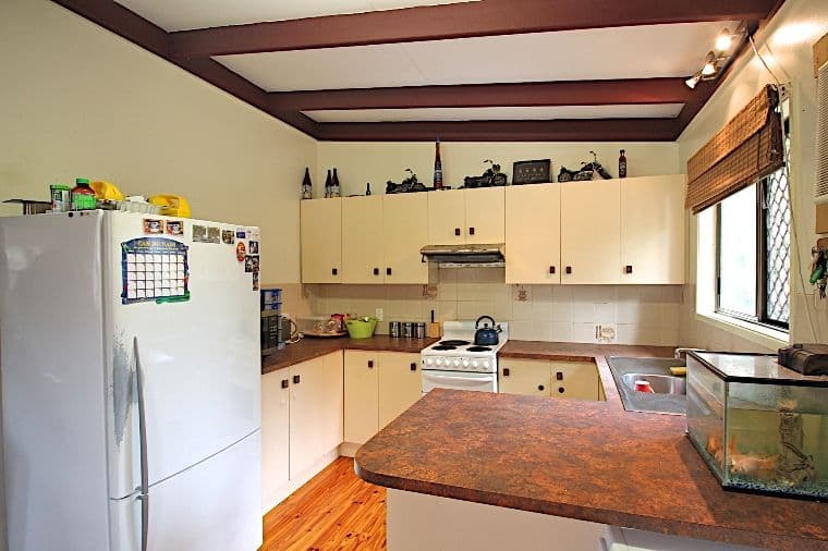 6 Hume Street, WOODEND QLD 4305, Woodend - Thumbnail 2
