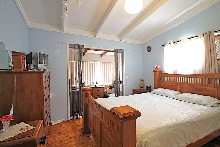 6 Hume Street, WOODEND QLD 4305, Woodend - Thumbnail 4
