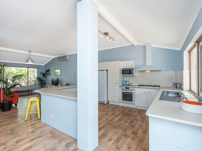 6 Arunta Place, Rockingham WA 6168, Rockingham - Thumbnail 2