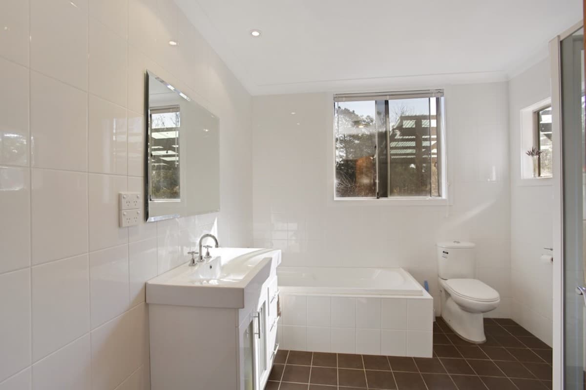 10 Ryan Street, THIRLMERE, Thirlmere - Thumbnail 7