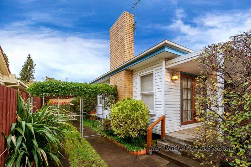 14 Ibbottson Street, WATSONIA VIC 3087, Watsonia - Thumbnail 2