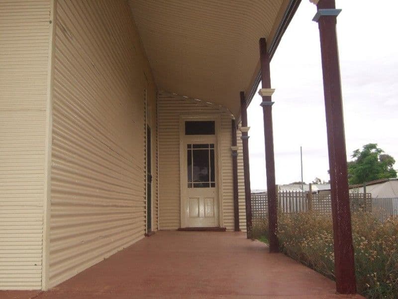 48 Comstock Street, BROKEN HILL NSW 2880, Broken Hill - Thumbnail 4
