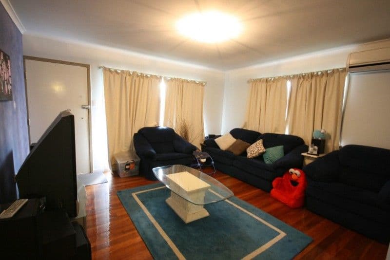 33 Diamond Street, KINGSTON QLD 4114, Kingston - Thumbnail 2