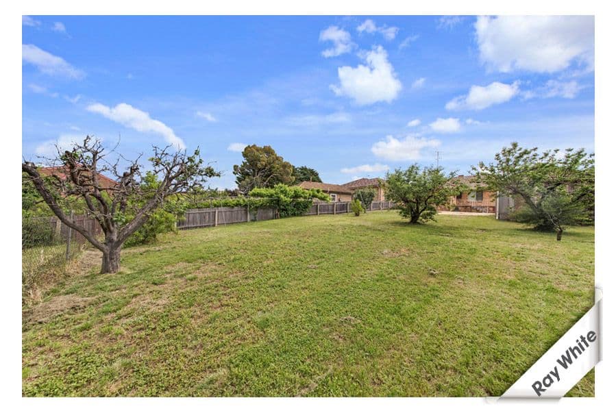 24 Blackall Avenue, Crestwood NSW 2620, Crestwood - Thumbnail 4