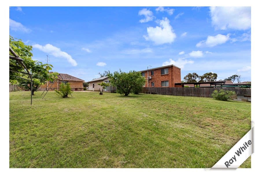 24 Blackall Avenue, Crestwood NSW 2620, Crestwood - Thumbnail 5