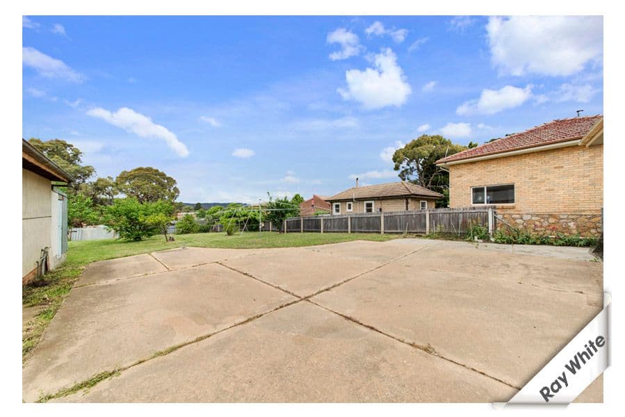 24 Blackall Avenue, Crestwood NSW 2620, Crestwood - Thumbnail 6
