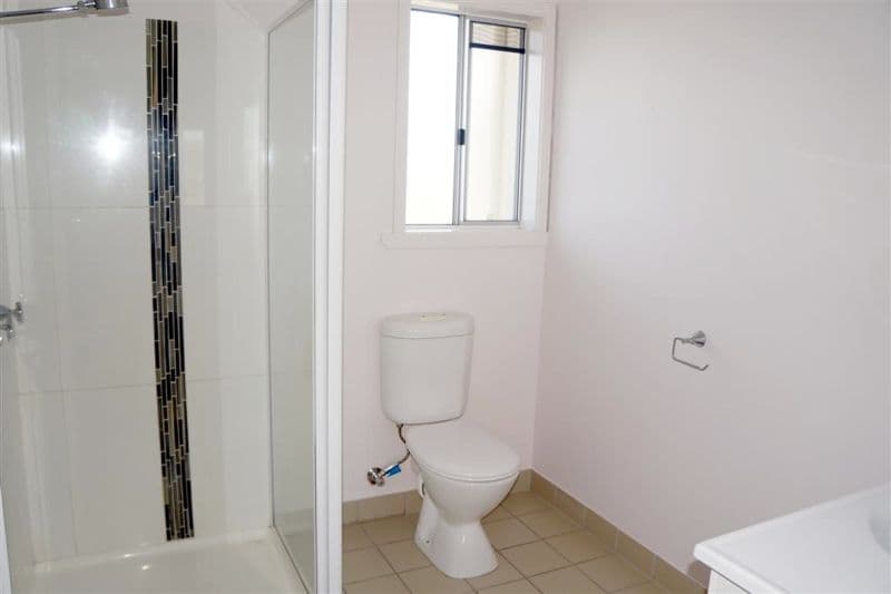 63 Barney Street, Barney Point QLD 4680, Barney Point - Thumbnail 7