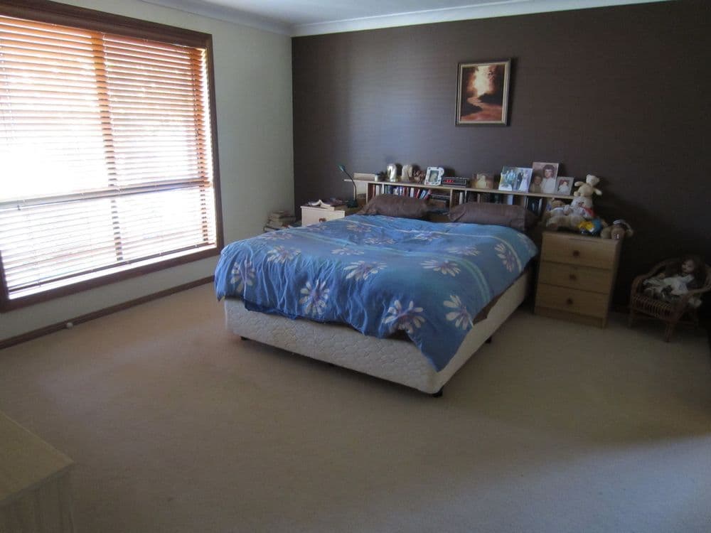 8 Kavanagh Circuit, TEMORA NSW 2666, Temora - Thumbnail 2