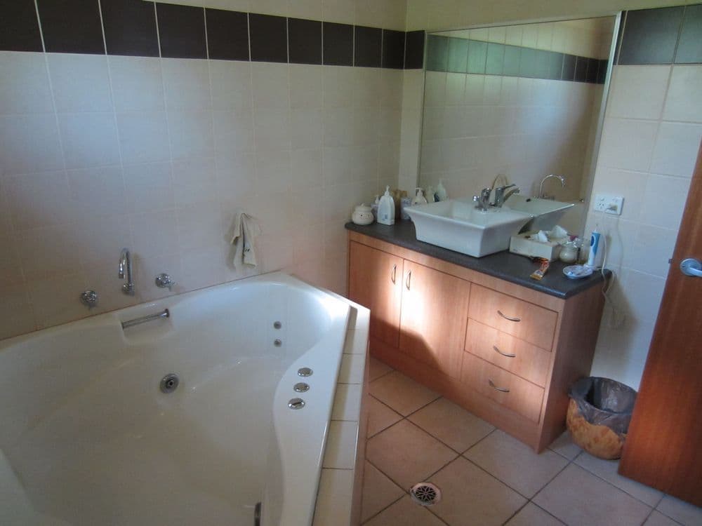8 Kavanagh Circuit, TEMORA NSW 2666, Temora - Thumbnail 6