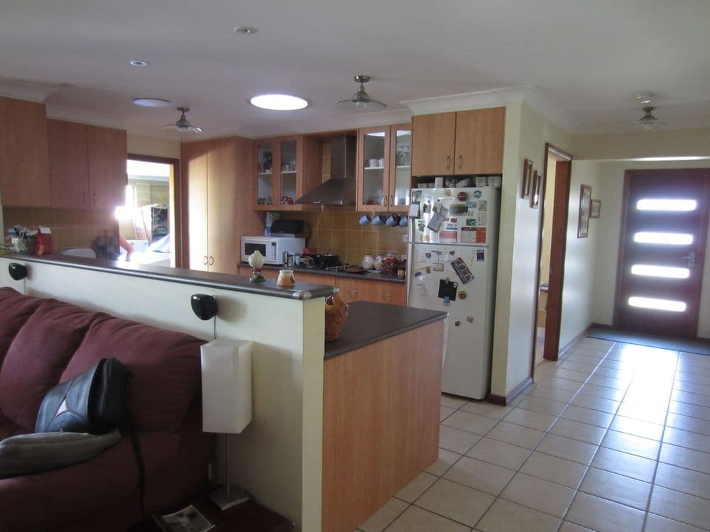8 Kavanagh Circuit, TEMORA NSW 2666, Temora - Thumbnail 7