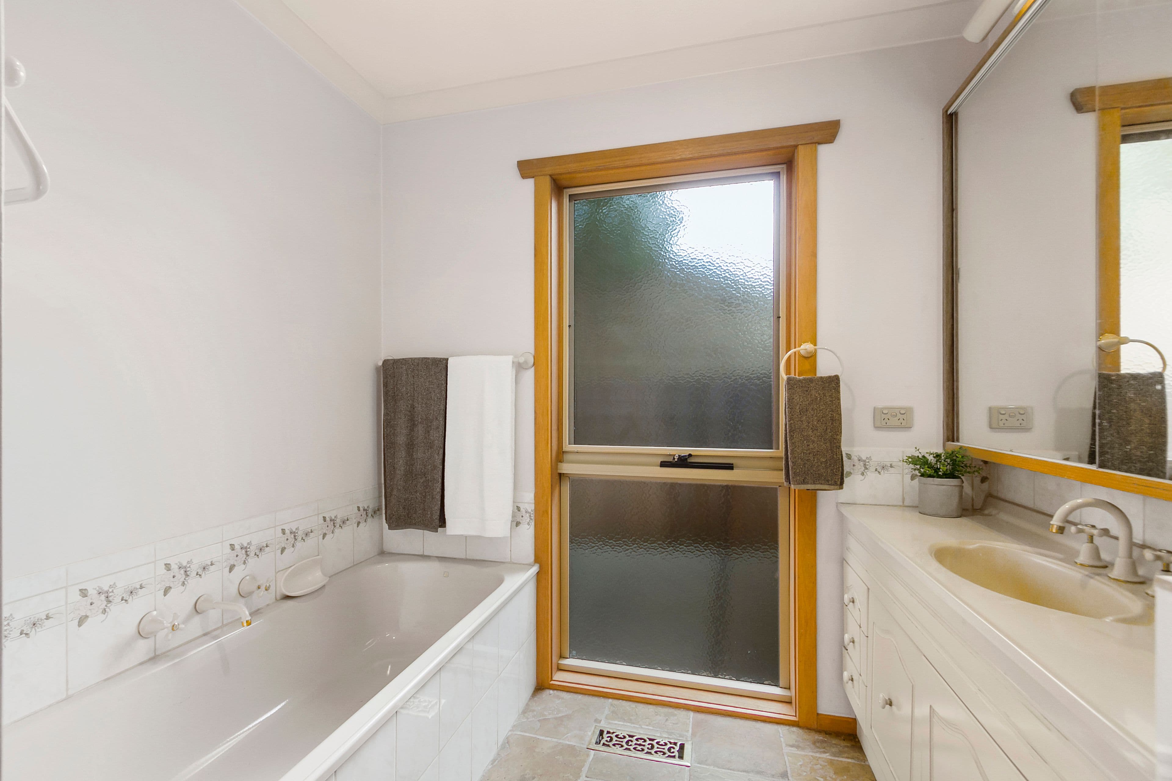4 Doris Court, Scoresby VIC 3179, Scoresby - Thumbnail 7