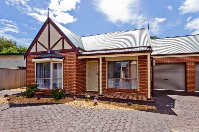 31 Mariners Crescent, West Lakes SA 5021, West Lakes - Image 1