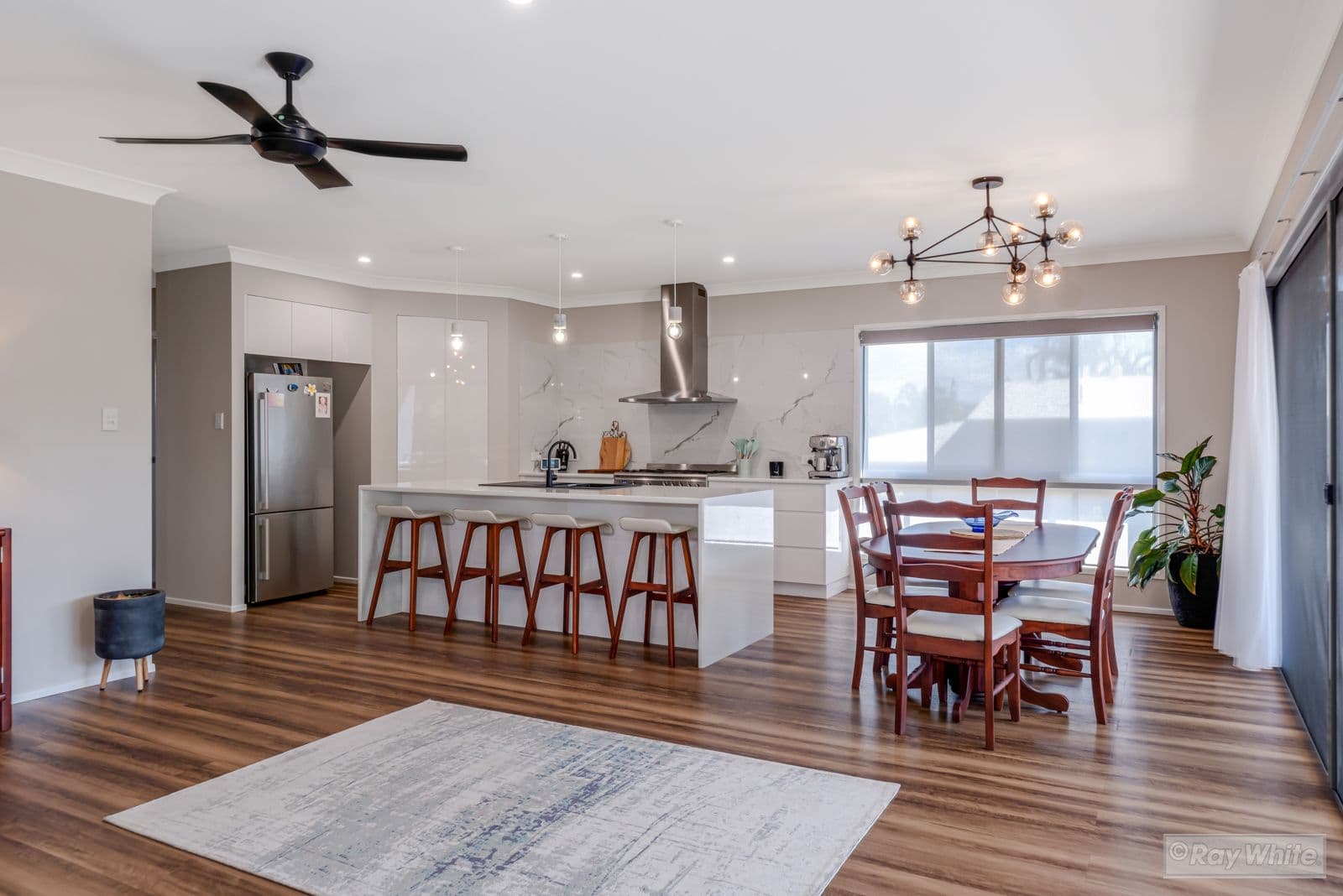 24 Coolwaters Esplanade, Kinka Beach QLD 4703, Kinka Beach - Thumbnail 4