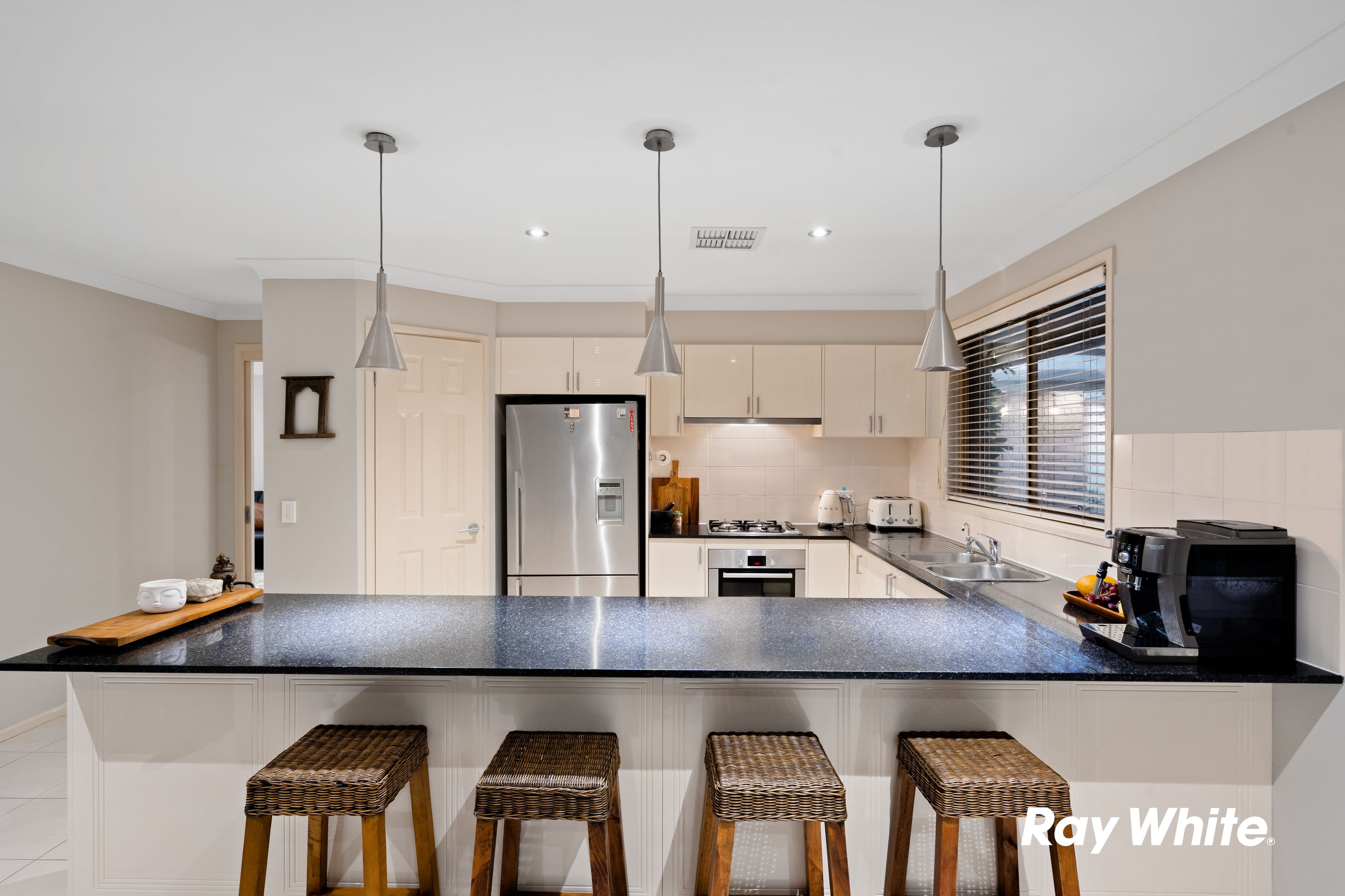 27 Honeyeater Crescent, Beaumont Hills NSW 2155, Beaumont Hills - Thumbnail 2