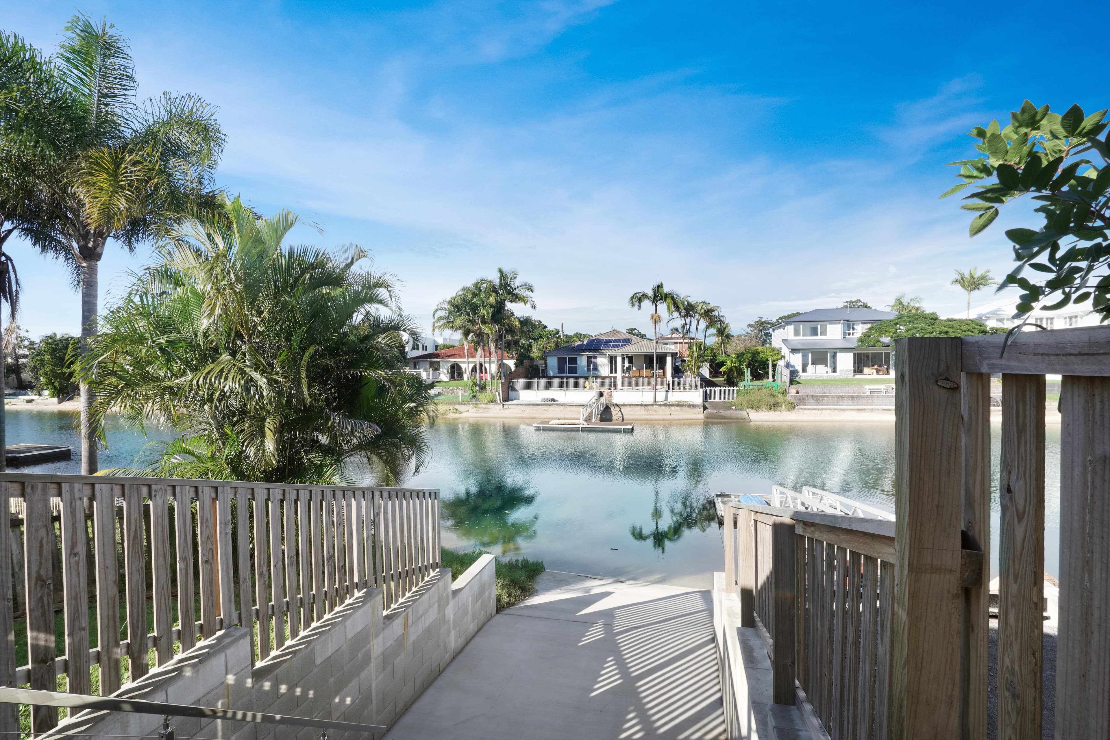 50 Poinciana Boulevard, Broadbeach Waters QLD 4218, Broadbeach Waters - Thumbnail 3