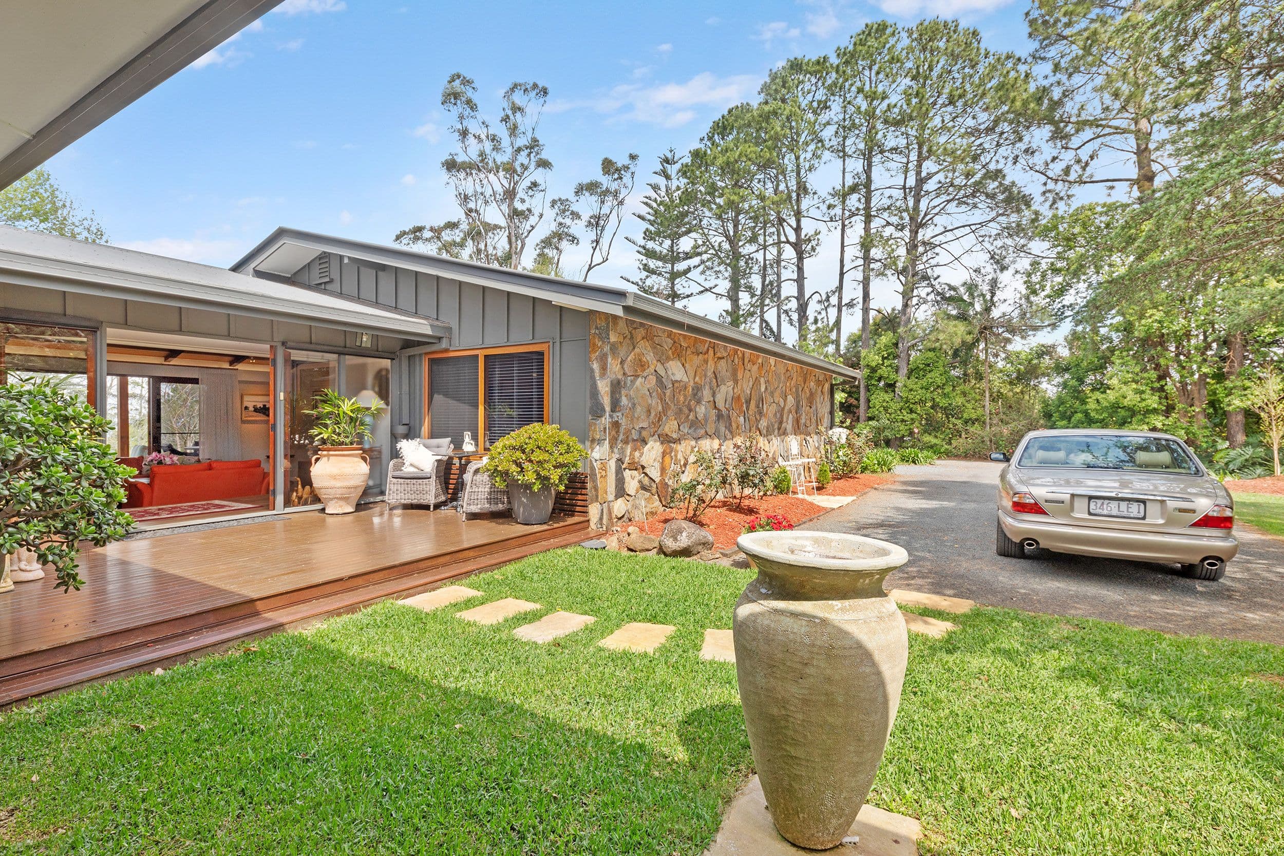 68-70 Siganto Street, Tamborine Mountain QLD 4272, Tamborine Mountain - Thumbnail 6