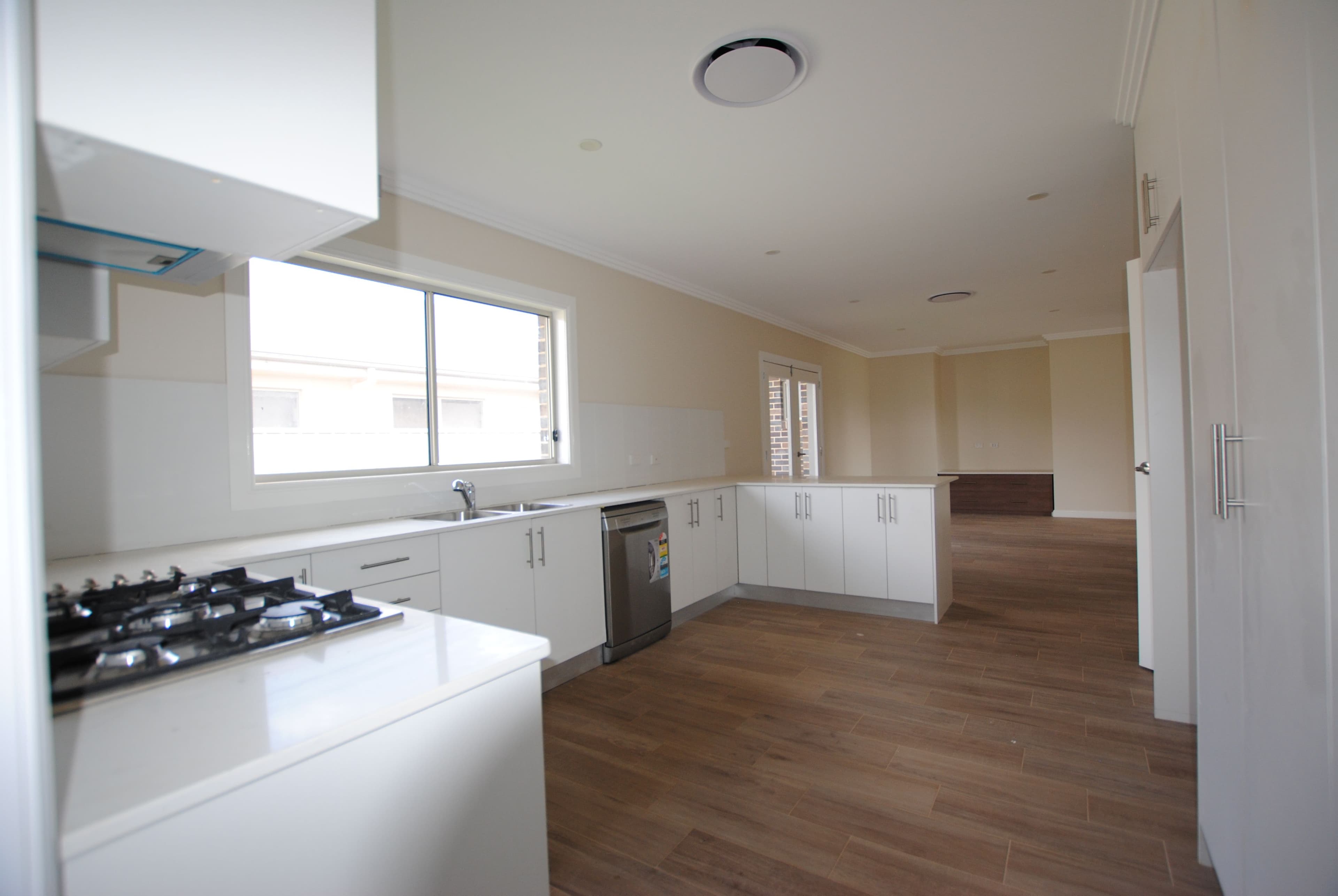 29 Tucker Street, Griffith - Thumbnail 3