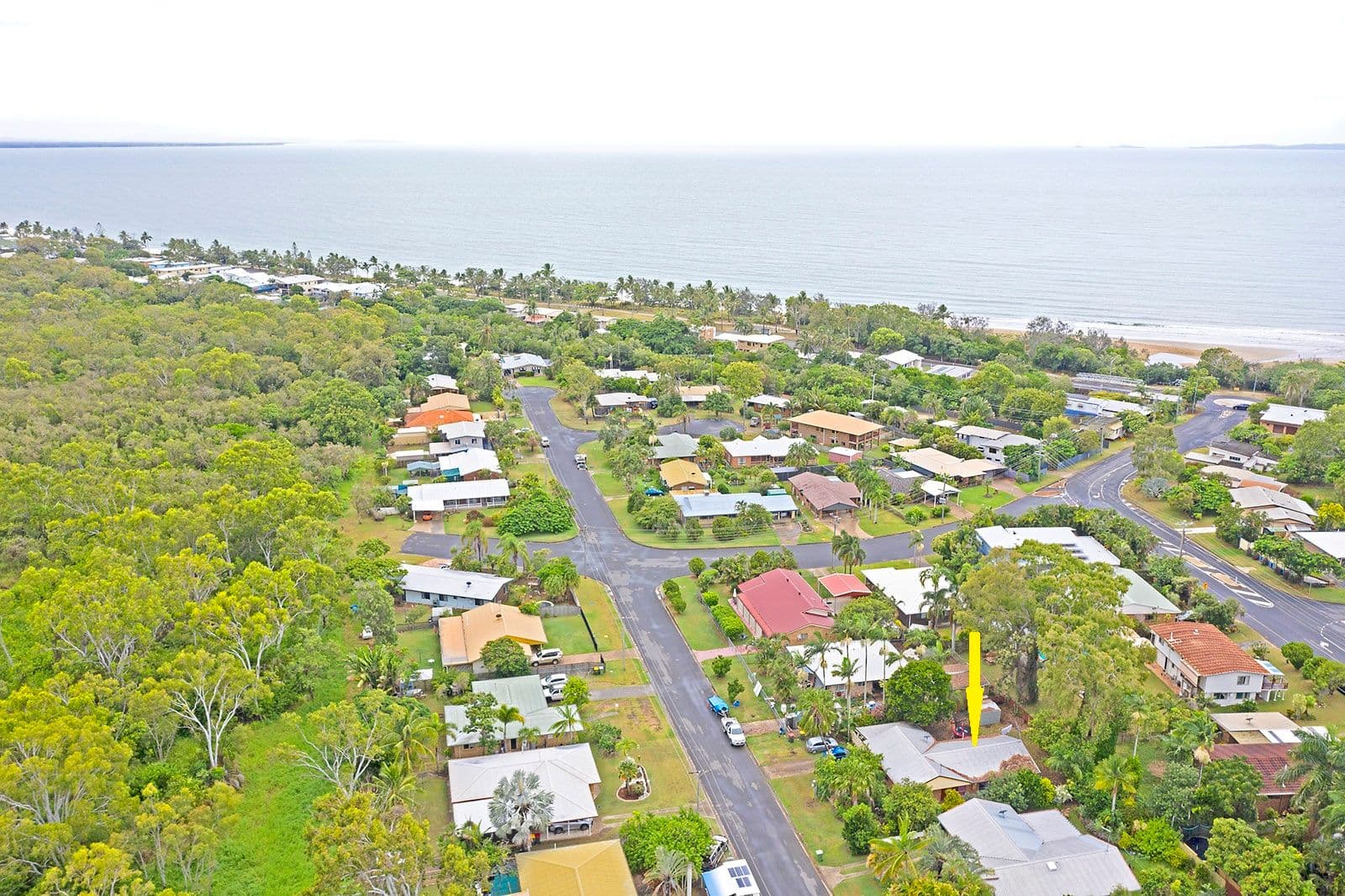 15 Joyce Avenue, Lammermoor QLD 4703, Lammermoor - Thumbnail 2