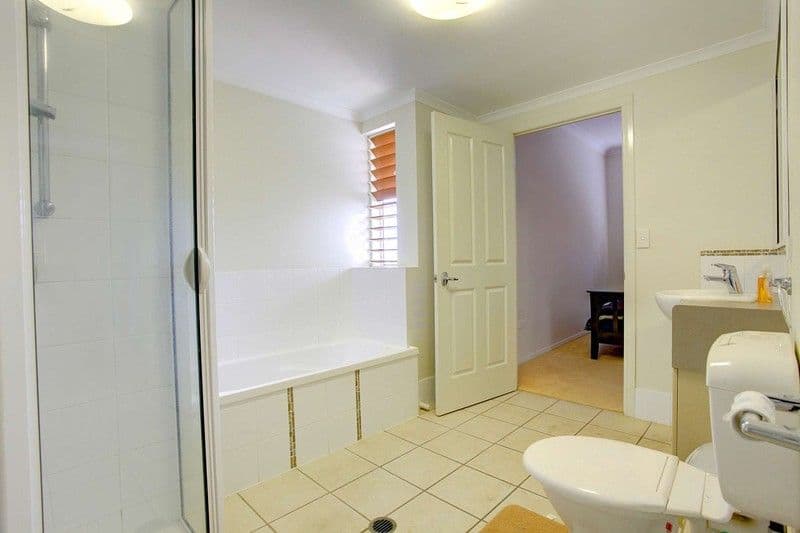 12-16 Martinez Avenue, WEST END QLD 4810, West End - Thumbnail 5