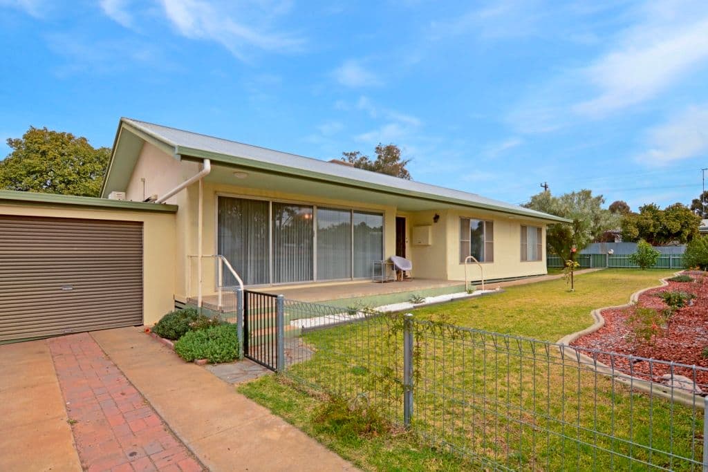 13 Nihill Street, Ouyen VIC 3490, Ouyen - Image 1