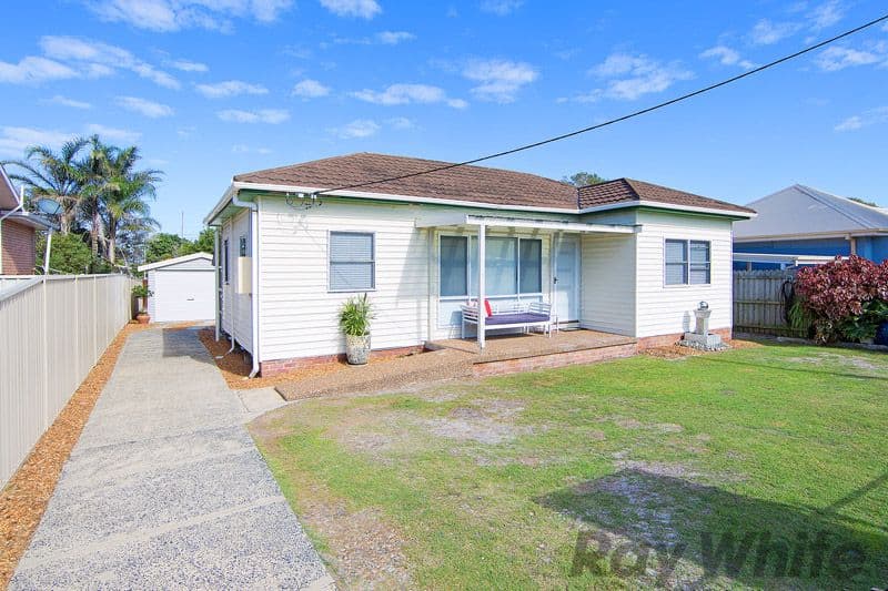 11 Boomerang Street, Budgewoi NSW 2262, Budgewoi - Image 1