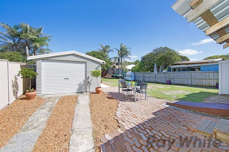 11 Boomerang Street, Budgewoi NSW 2262, Budgewoi - Thumbnail 3