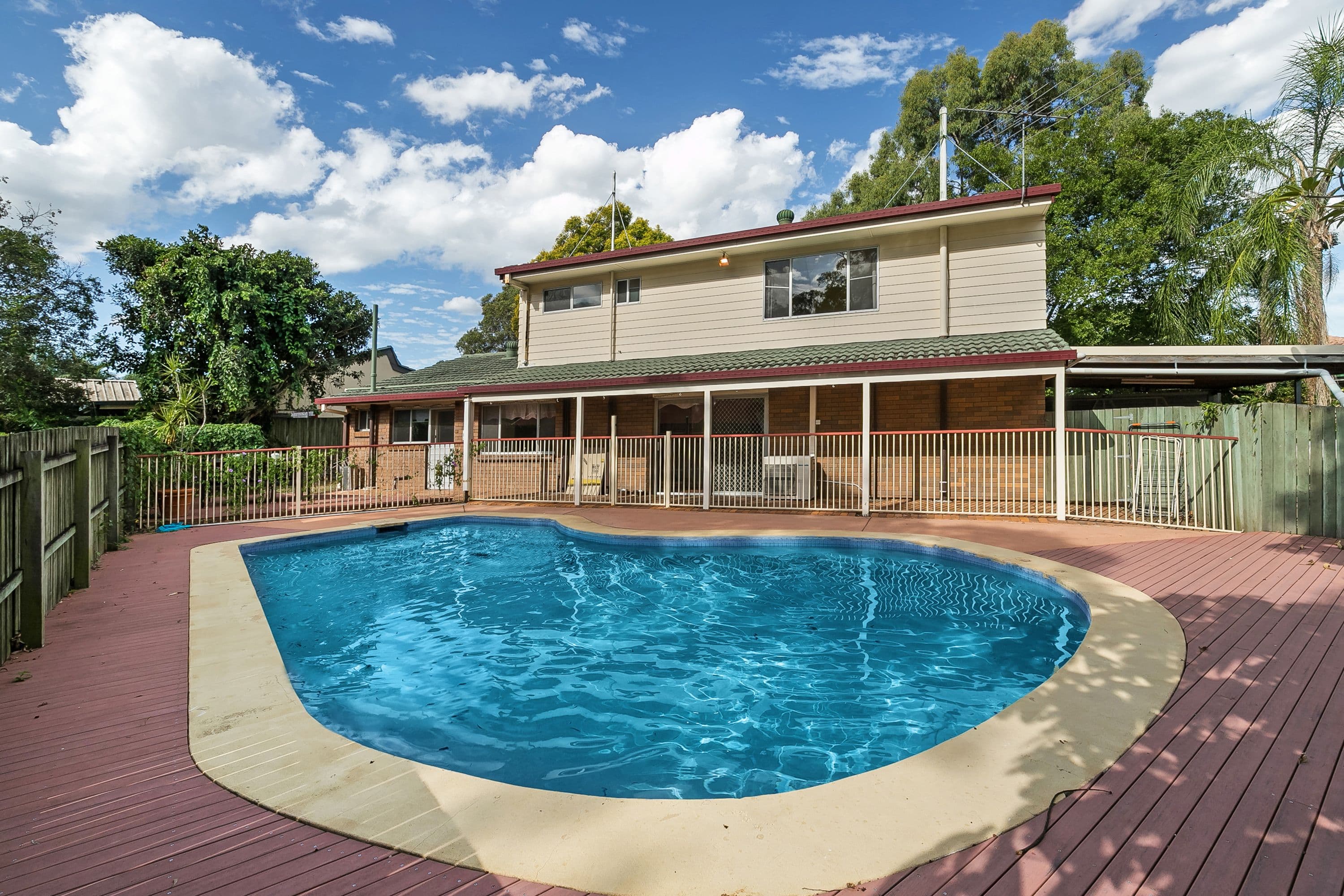 6 Bart Place, Chapel Hill QLD 4069, Chapel Hill - Thumbnail 2