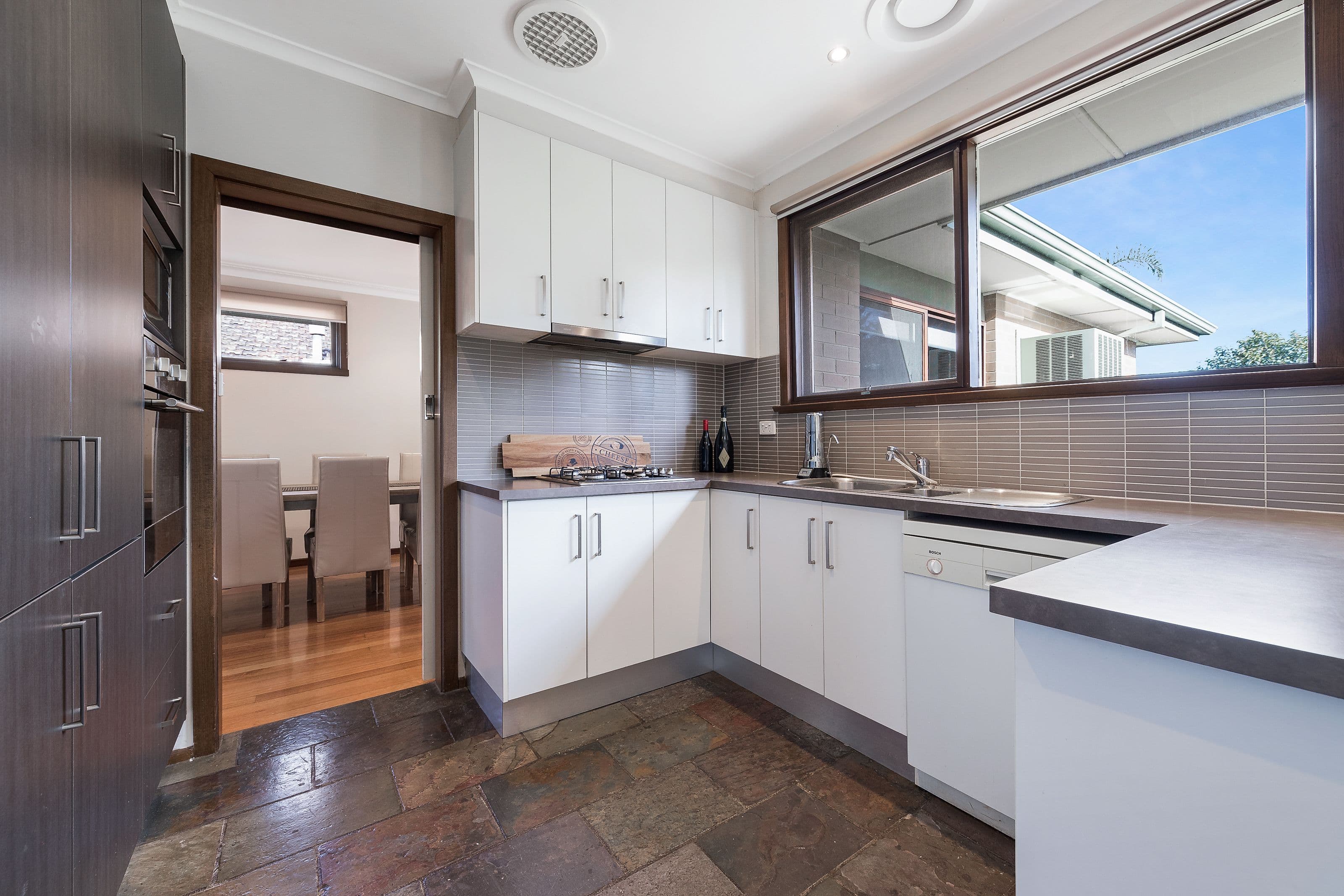 87 Strada Crescent, Wheelers Hill VIC 3150, Wheelers Hill - Thumbnail 3