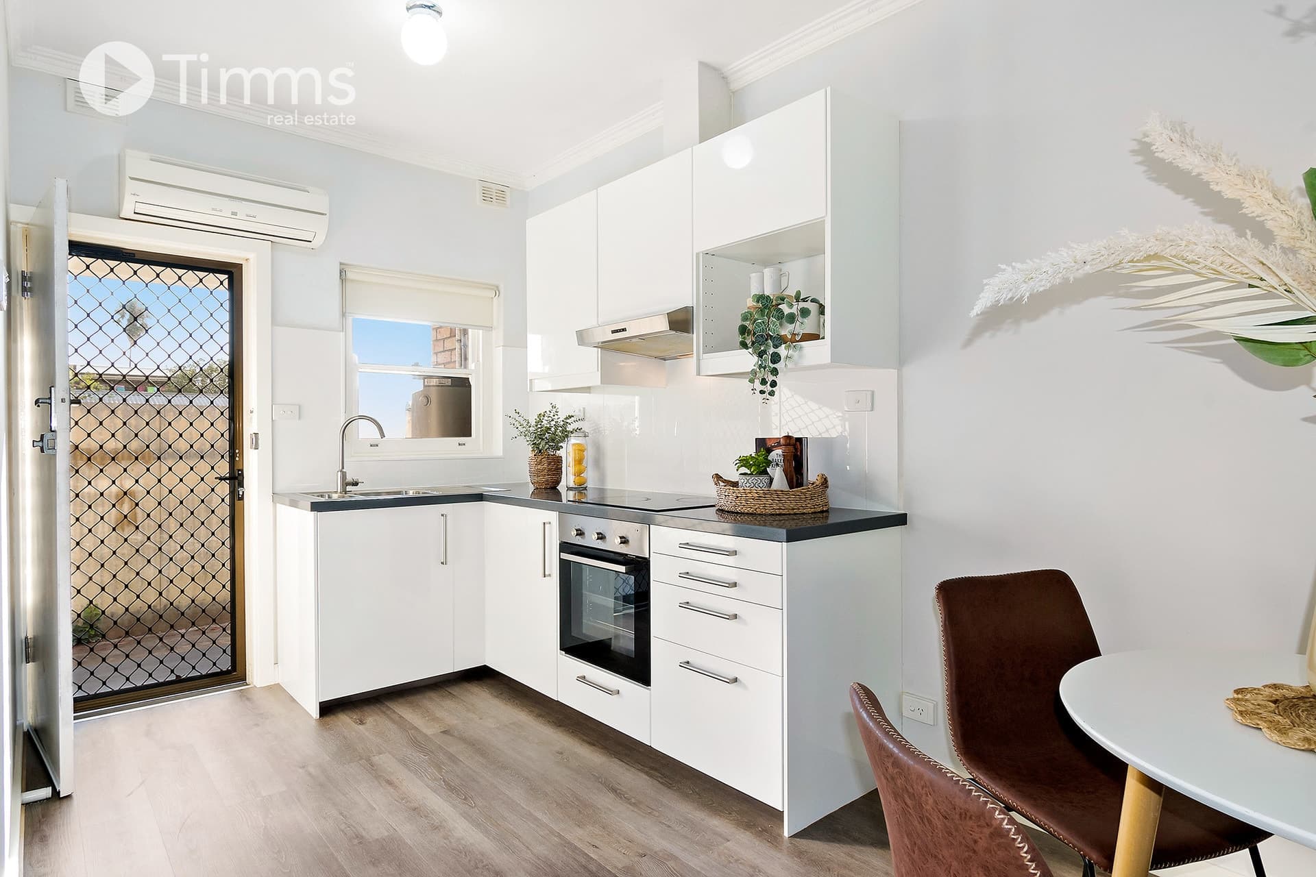 3/11 Glengyle Terrace, Glandore - Thumbnail 2