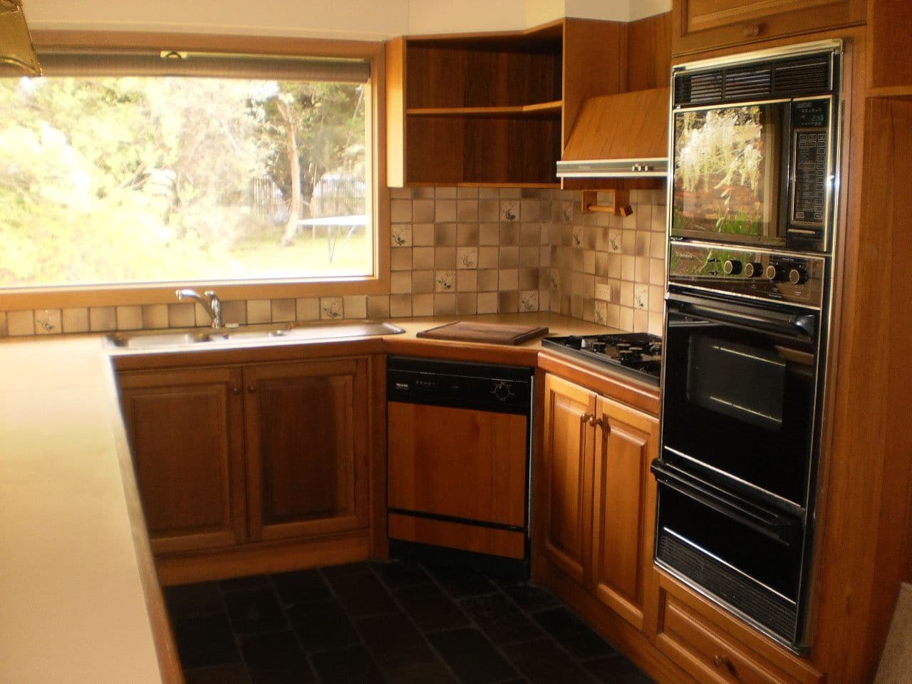 7 AIRDRIE Mews, GREENVALE VIC 3059, Greenvale - Thumbnail 4