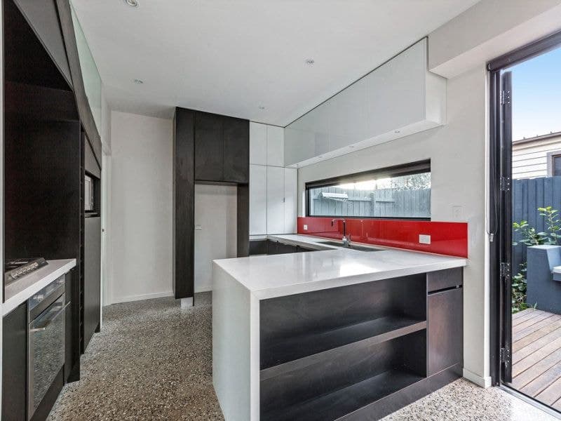 10 Sydney Street, Footscray - Thumbnail 8