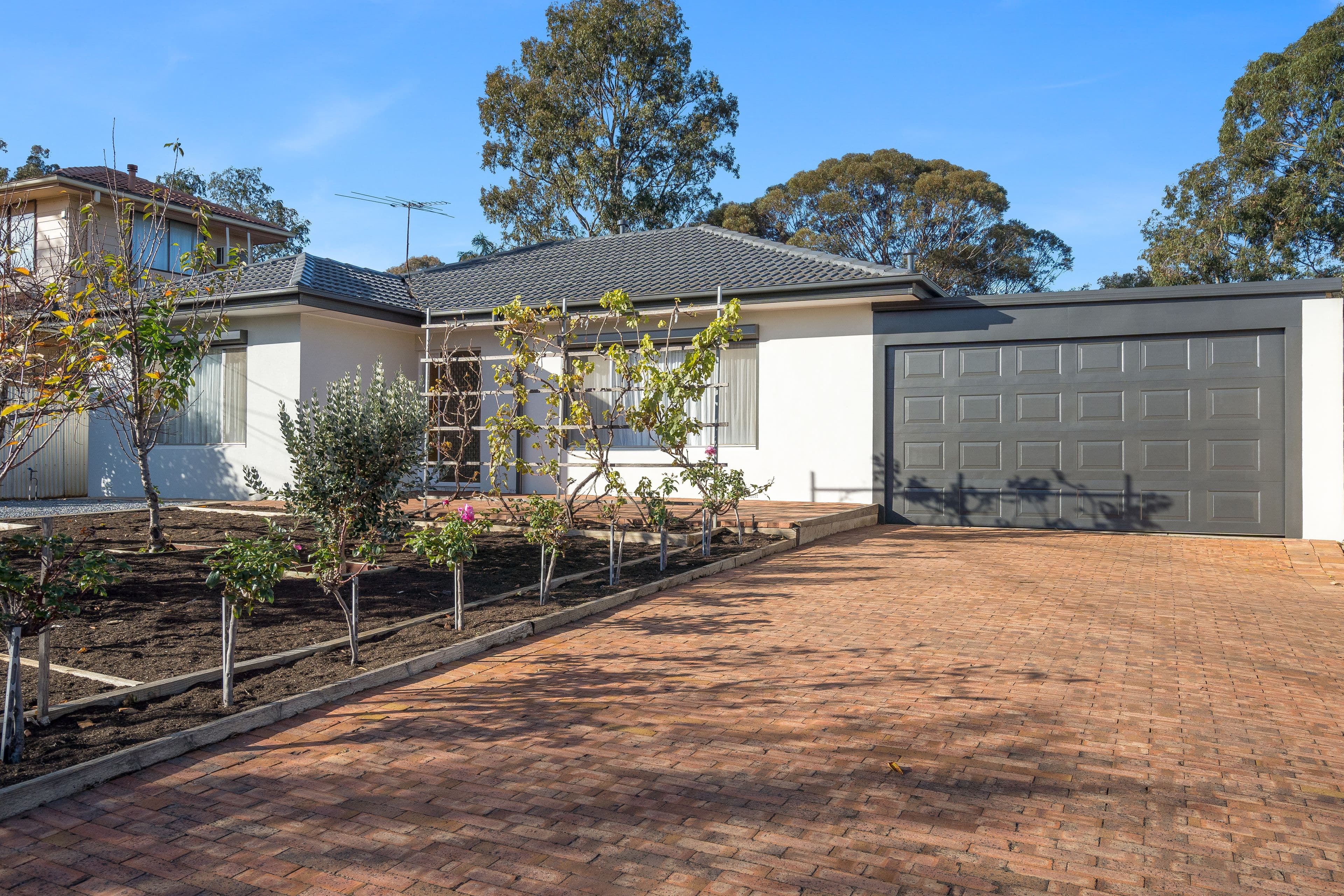 16 Bank Crescent, St Agnes SA 5097, St Agnes - Thumbnail 2
