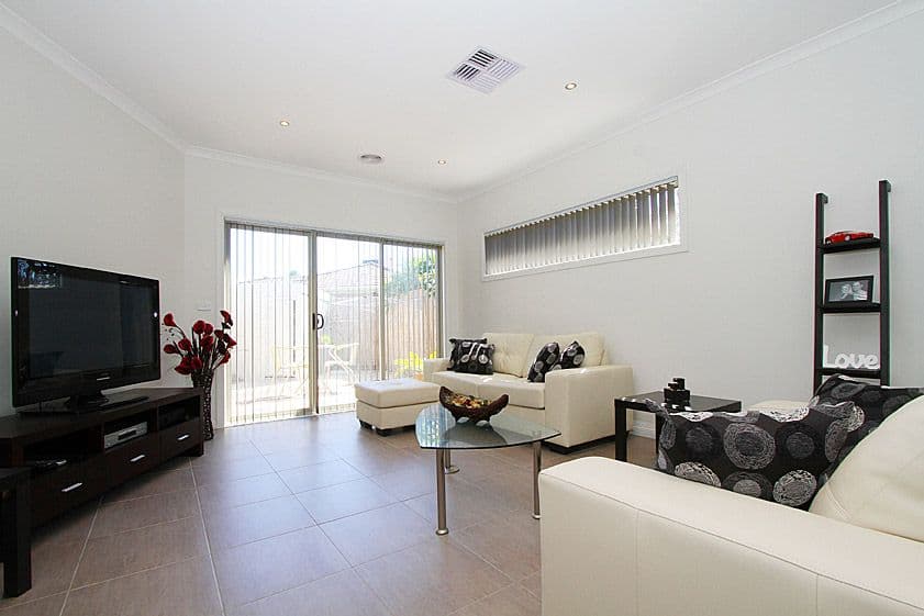 2 Corbin Place, MILL PARK VIC 3082, Mill Park - Thumbnail 3