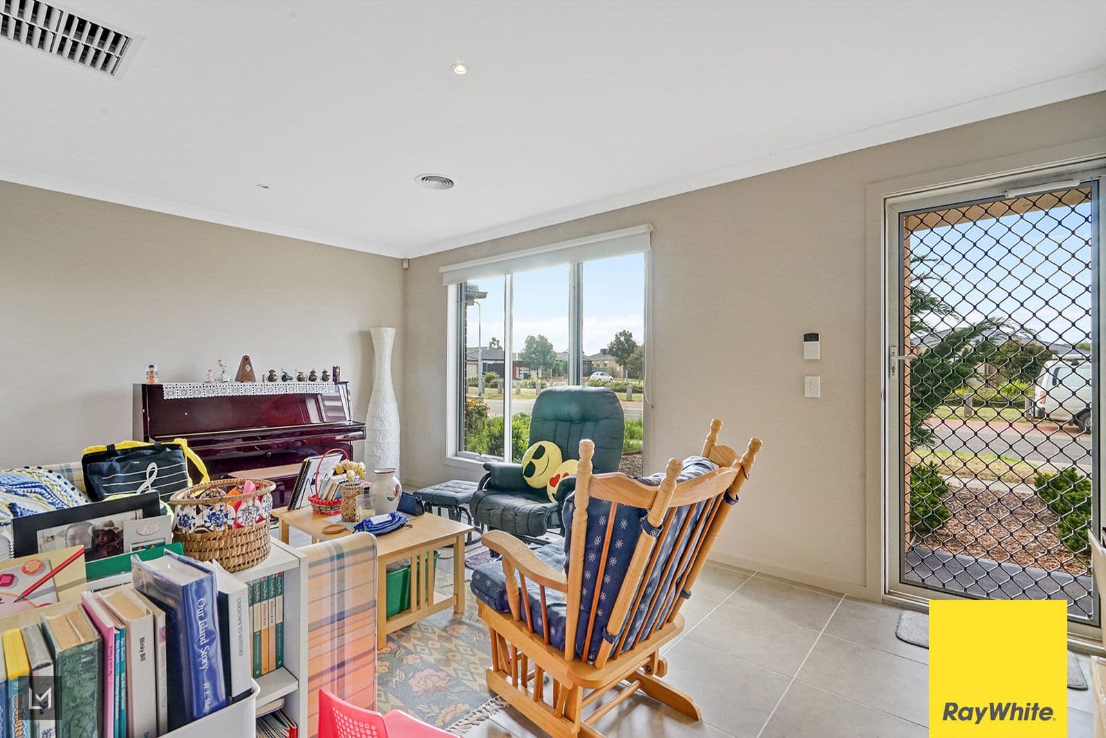 15 CUTLEAF Crescent, Tarneit VIC 3029, Tarneit - Thumbnail 3