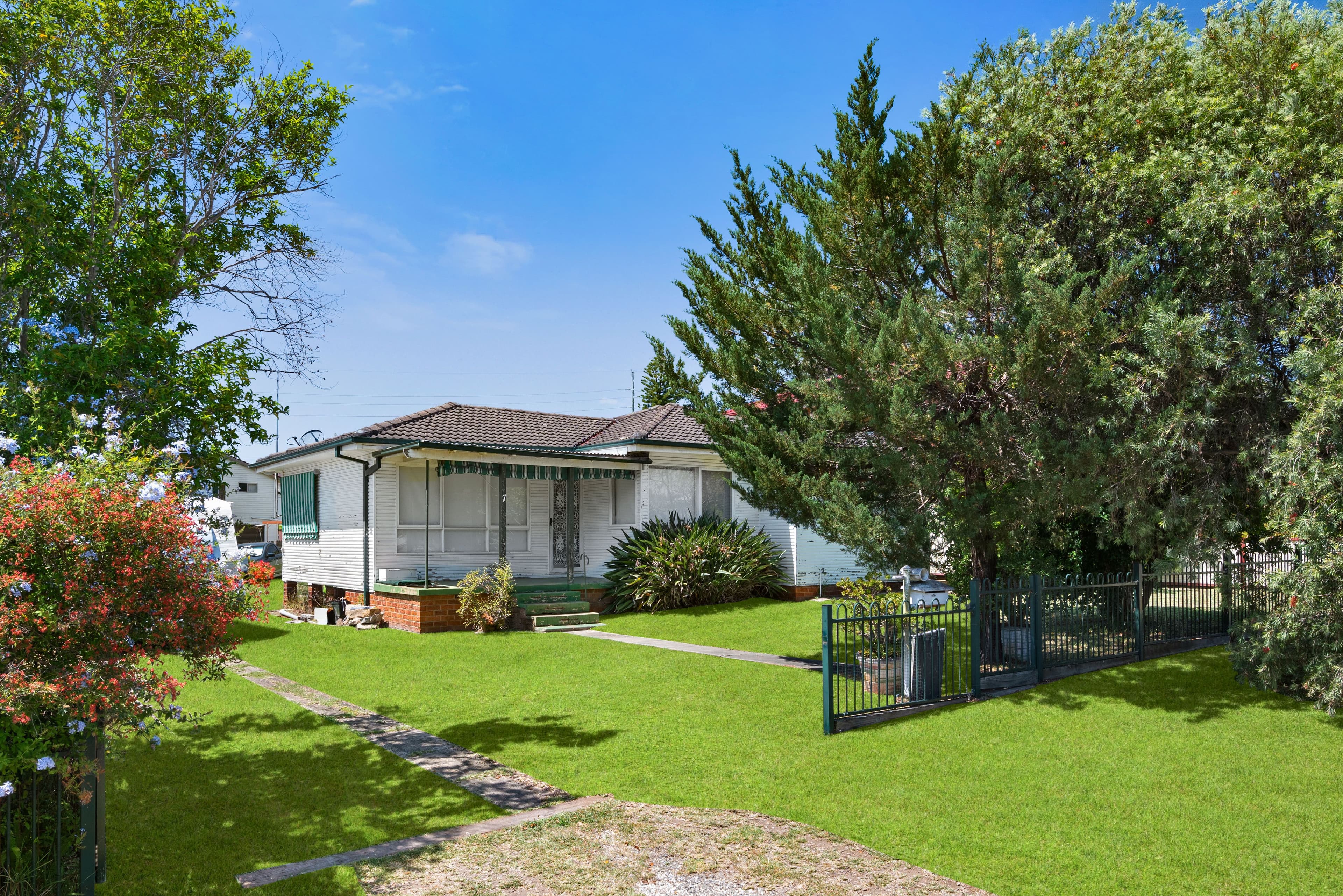 7 Palmer Street, Ingleburn NSW 2565, Ingleburn - Thumbnail 3