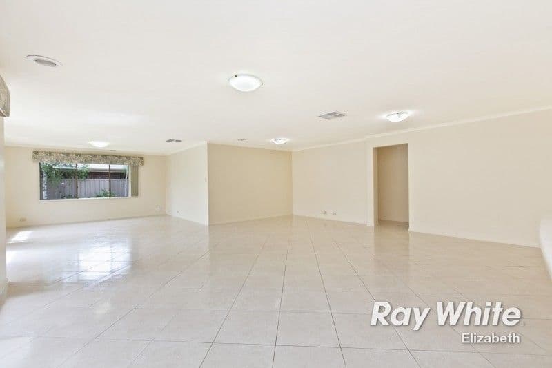 2 Fergusson Bowl, CRAIGMORE SA 5114, Craigmore - Thumbnail 4