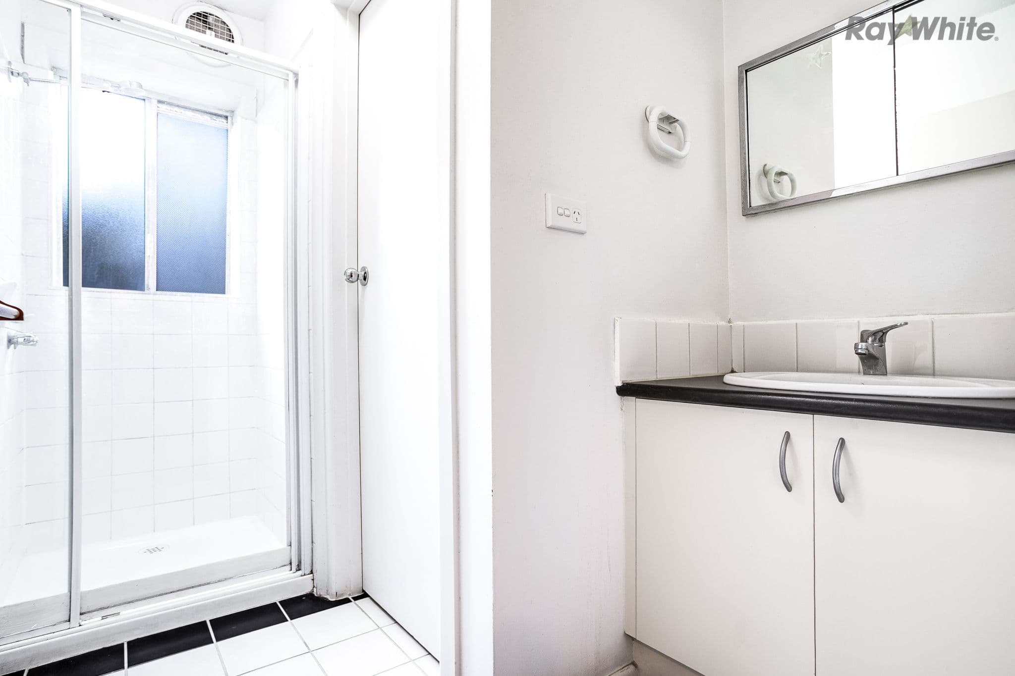 1 James Avenue, Seaholme VIC 3018, Seaholme - Thumbnail 3