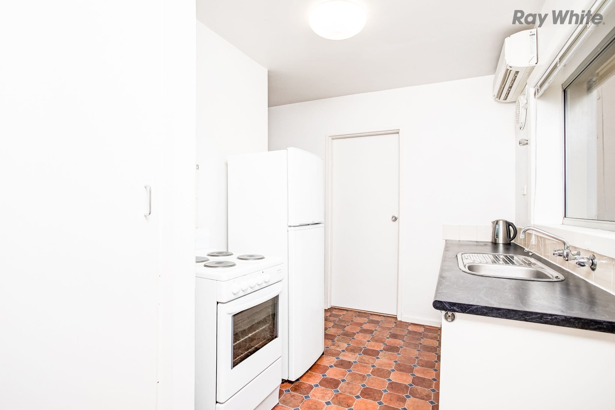 1 James Avenue, Seaholme VIC 3018, Seaholme - Thumbnail 4