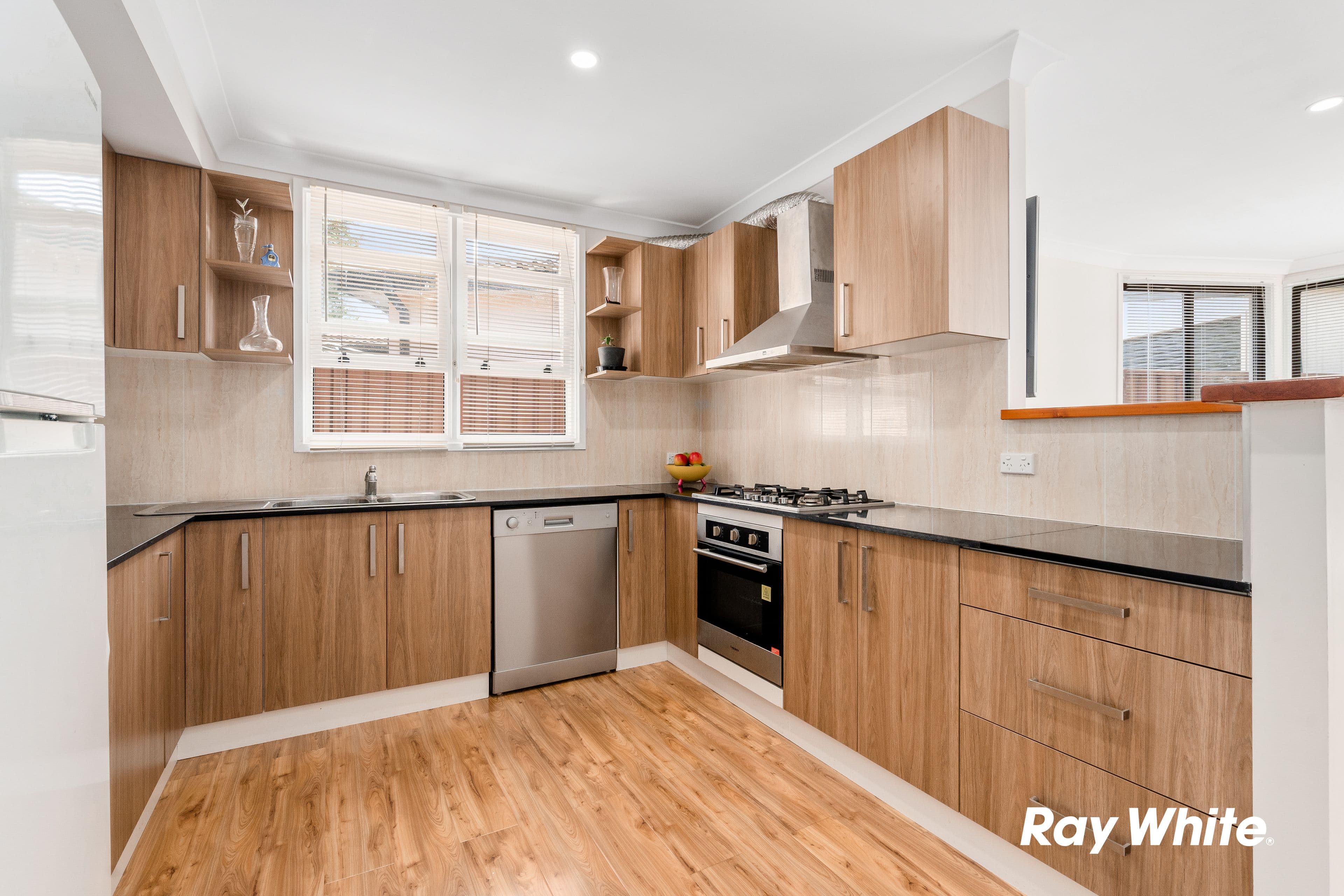8 Reeve Crescent, Doonside NSW 2767, Doonside - Thumbnail 3
