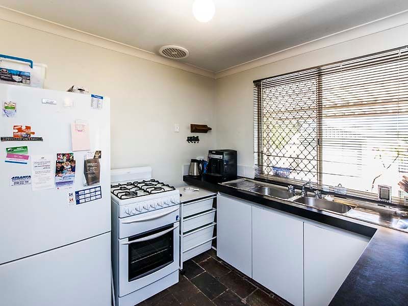 49 Reynolds Close, SWAN VIEW WA 6056, Swan View - Thumbnail 4