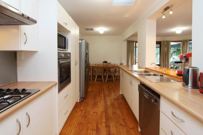 10 Raymond Avenue, ATHELSTONE SA 5076, Athelstone - Thumbnail 4