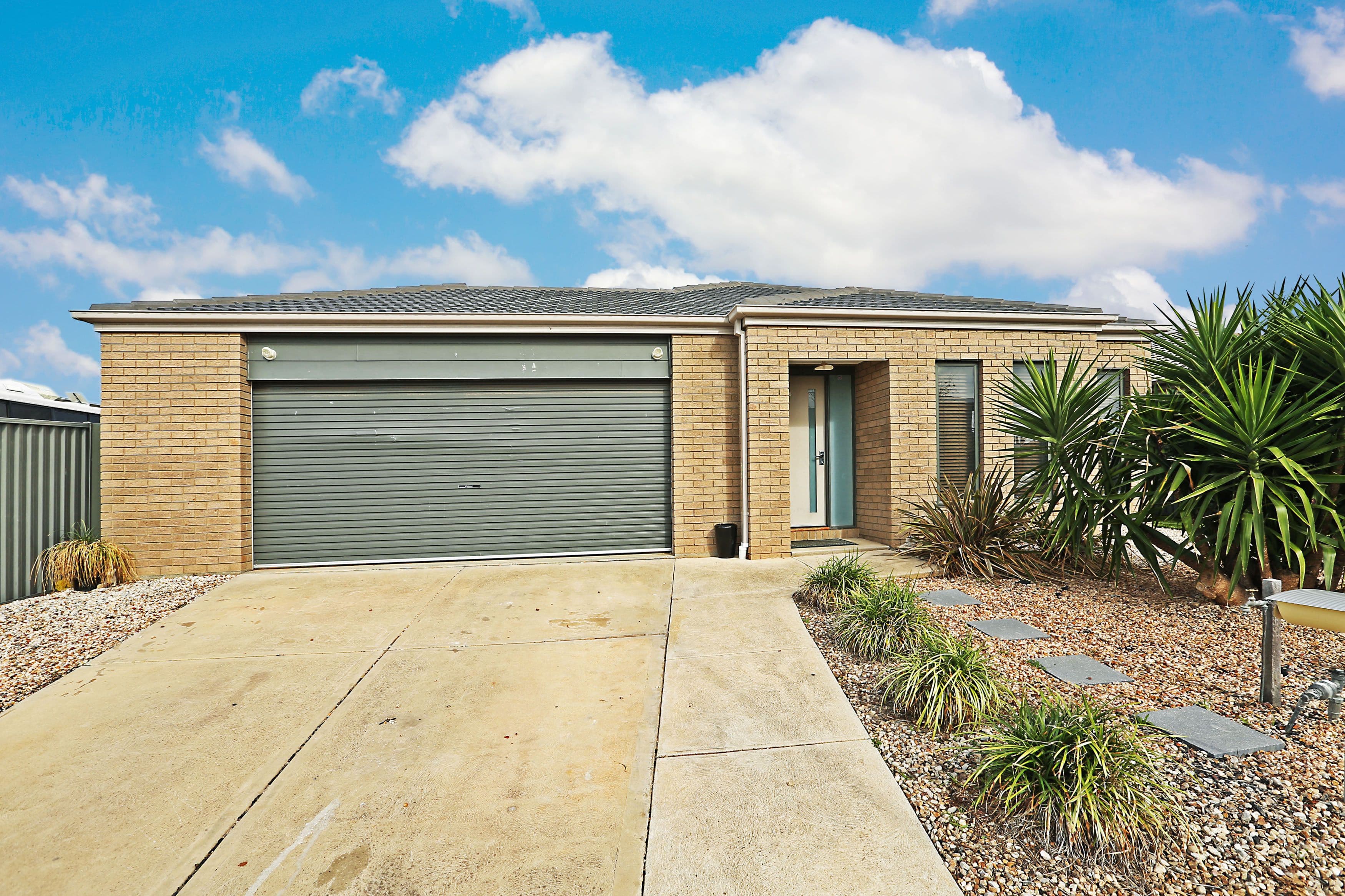 18 Judith Court, Lara VIC 3212, Lara - Thumbnail 2