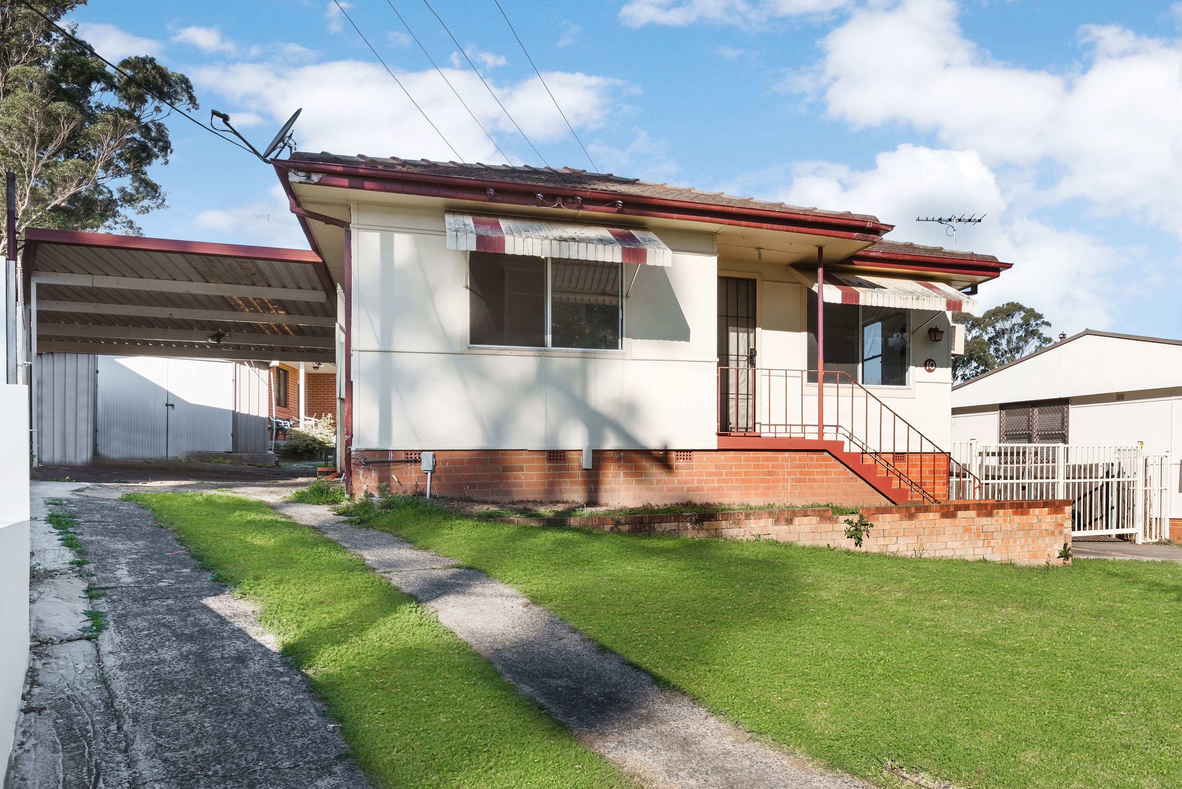 10 Dalkeith Street, Busby NSW 2168, Busby - Image 1