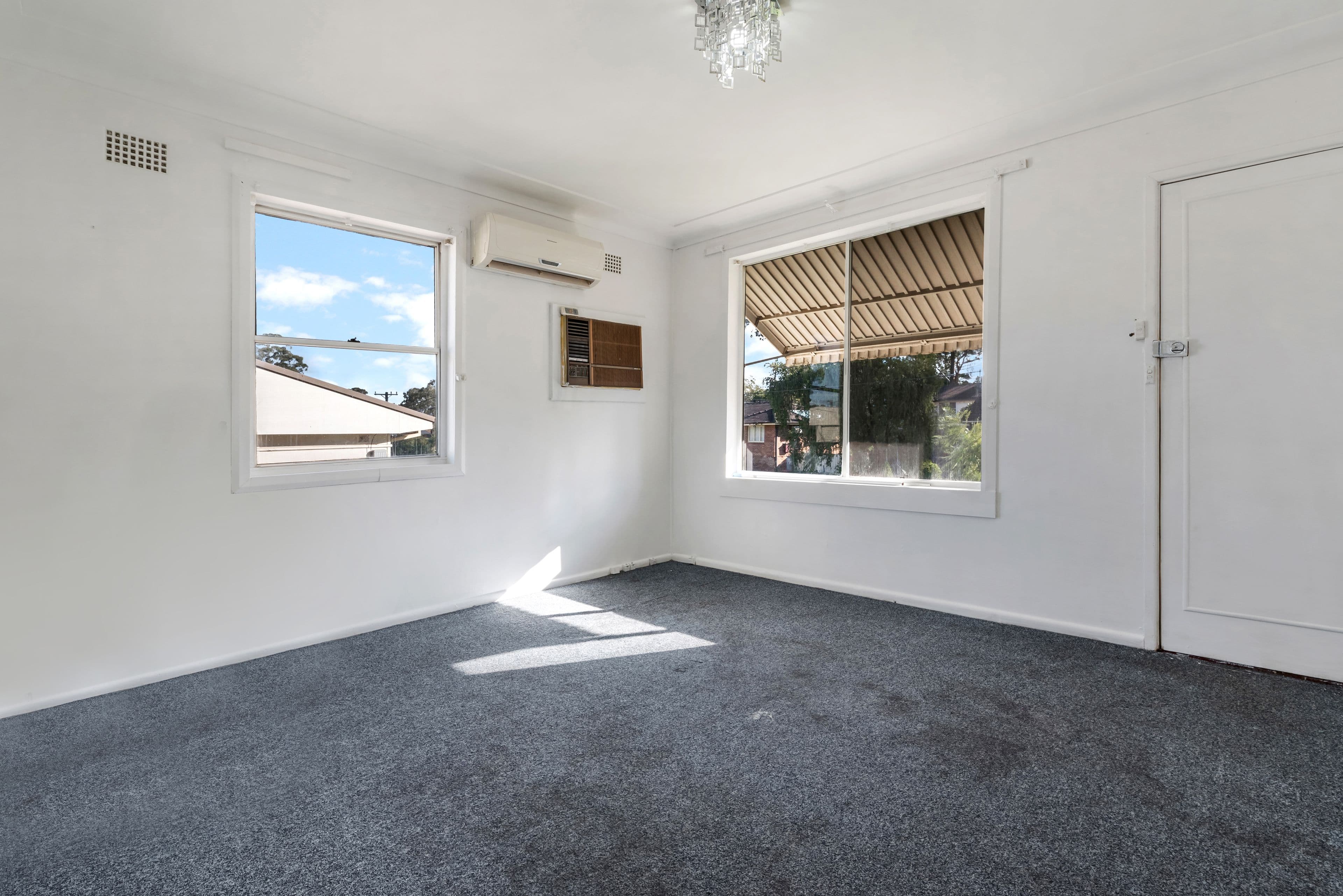 10 Dalkeith Street, Busby NSW 2168, Busby - Thumbnail 3