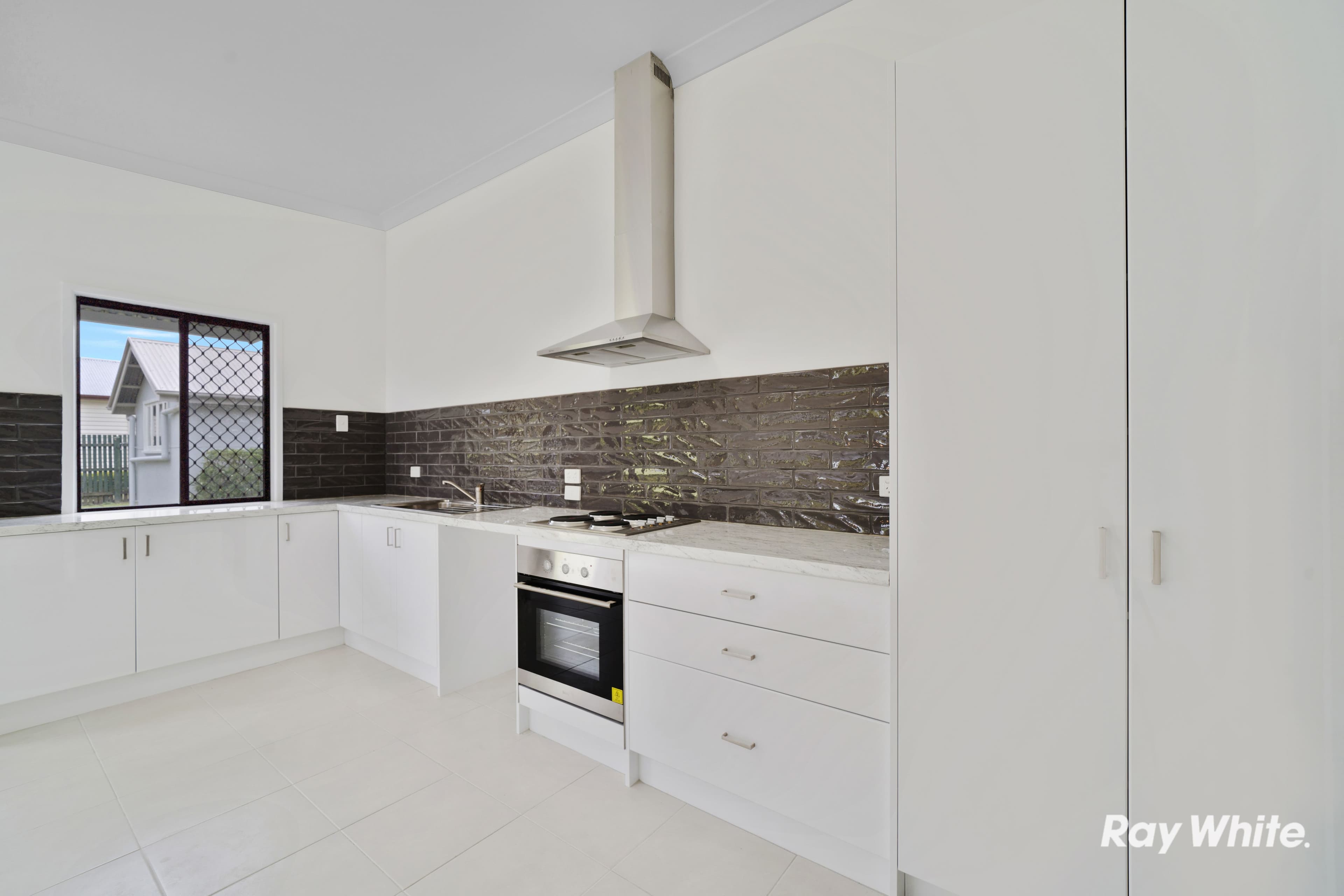 2 Anna Street, Beaudesert QLD 4285, Beaudesert - Thumbnail 4